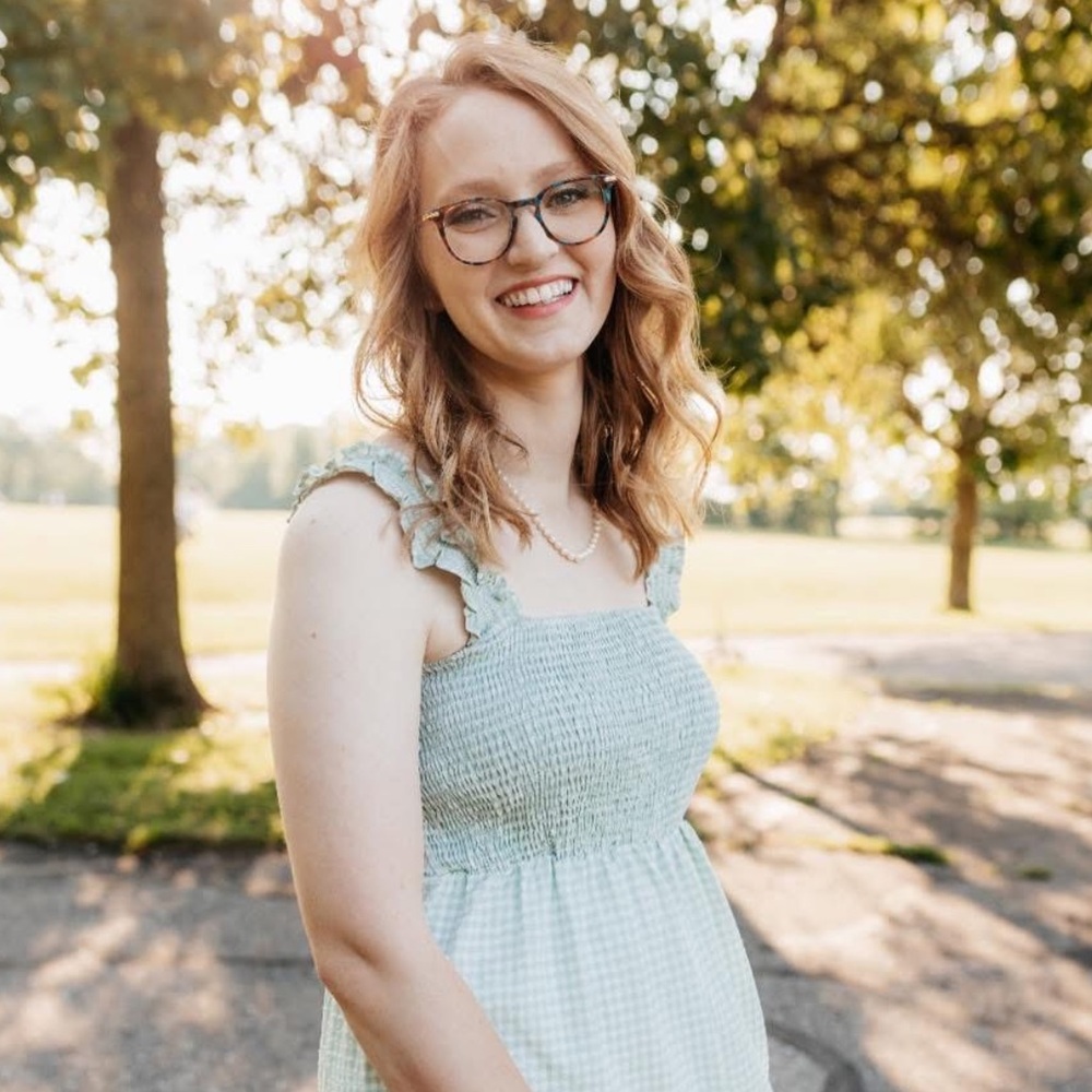 Meet your Posher, Alyssa
